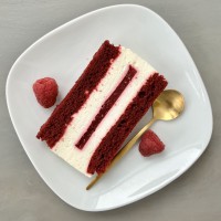 Красный бархат с малиновым конфи