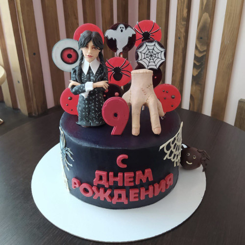 Торт для девочек #2143 с фигурками венсдей и леденцами, черный