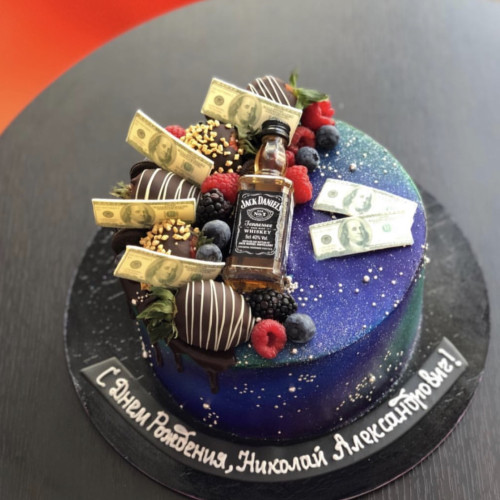 Торт для мужчин #697 с клубникой в шоколаде ягодами долларами и бутылочкой, космос